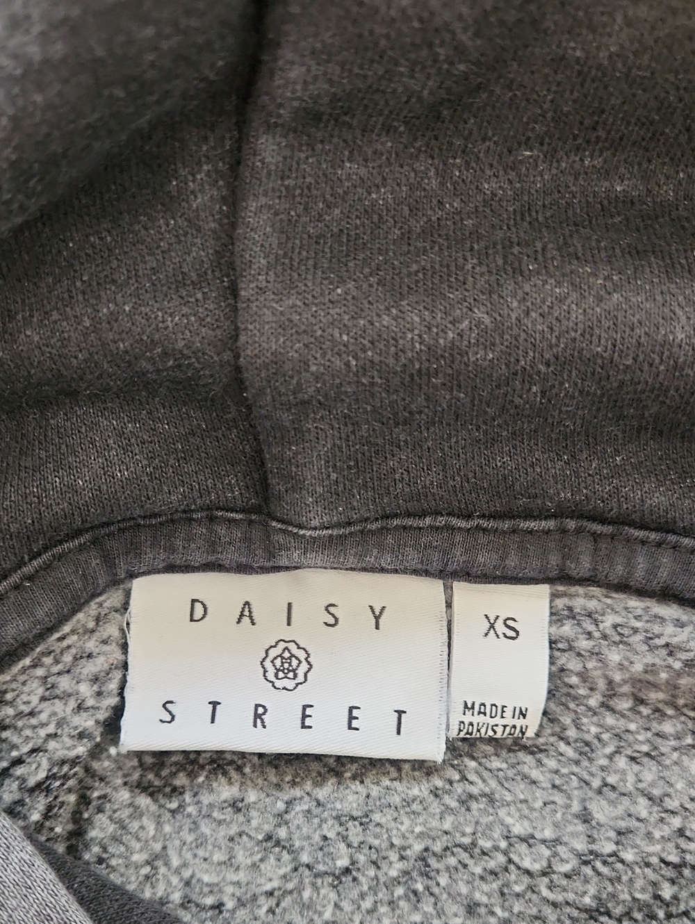 Daisy Street Black Cross Patch Cropped Hoodie Pullover Size XS OVERSIZED - Picture 7 of 15